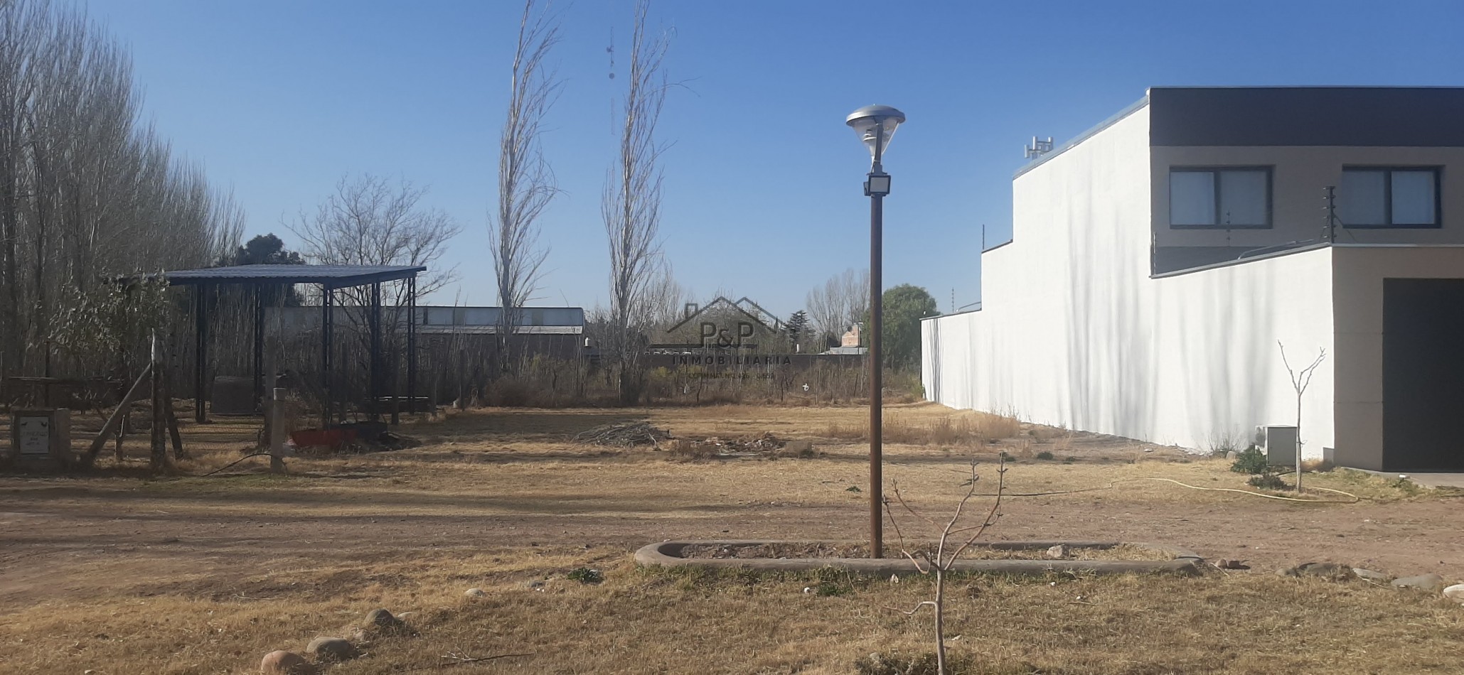 Lote barrio Semi cerrado - financiado