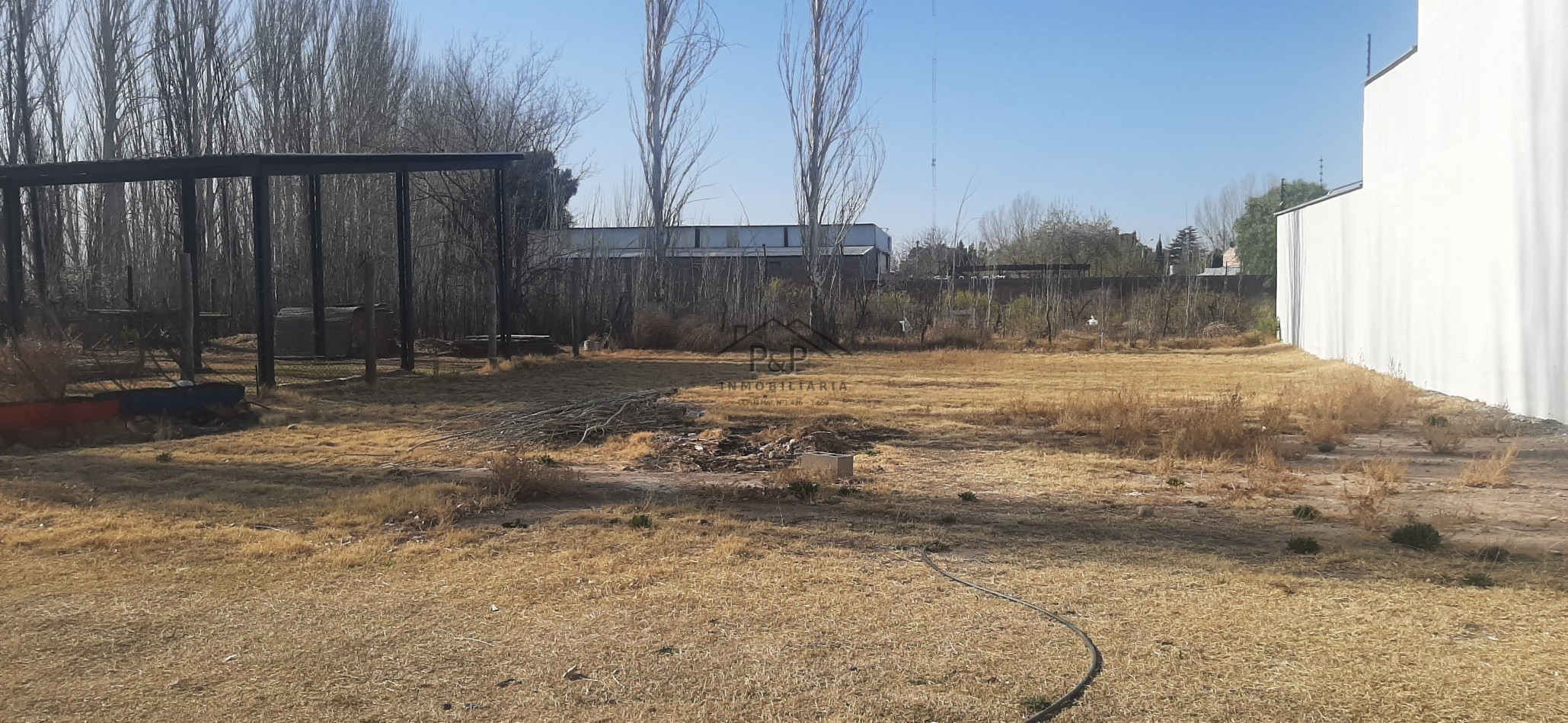 Lote barrio Semi cerrado - financiado